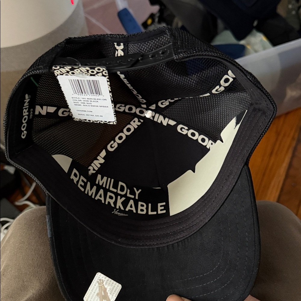 Black microsuede Trucker Hat with daddy long legs Spider Design goorin bros - Picture 2 of 2